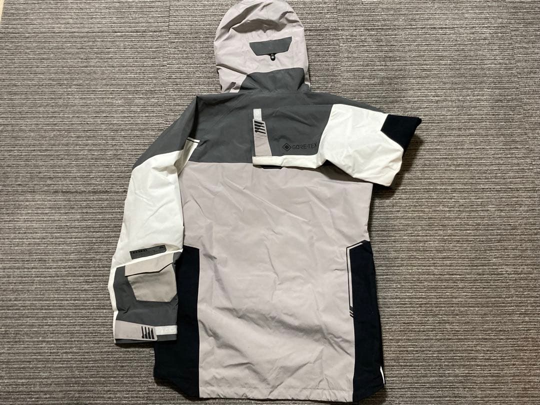 完売品 BURTON バートン GORE-TEX ゴアテックス S マルチカラー