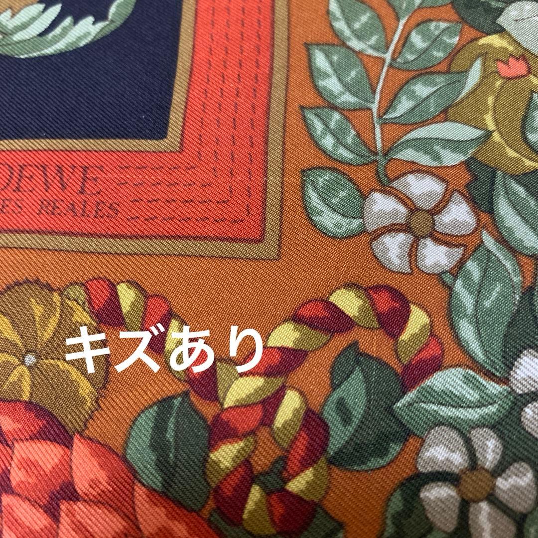 スミレ♡ 　LOEWE シルク　スカーフ 大判　総柄　花柄　イタリア製