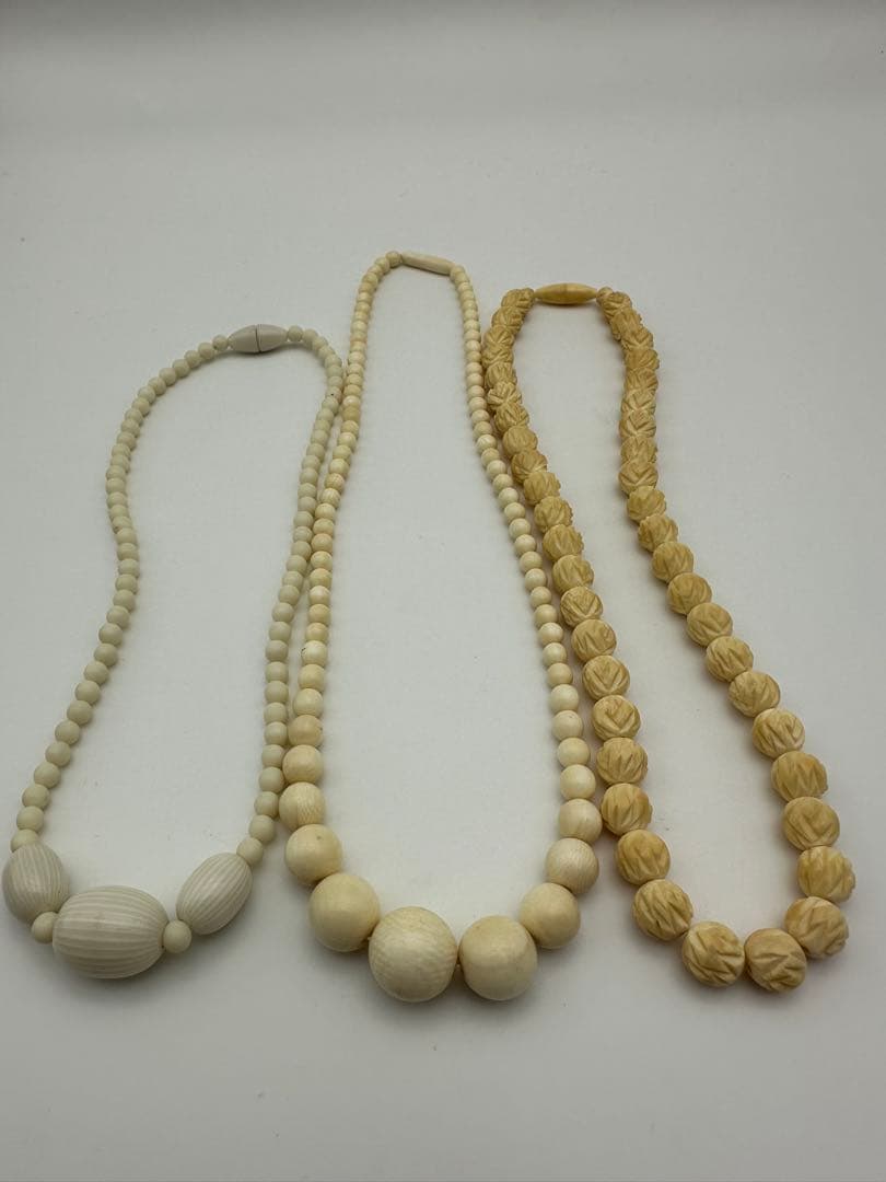 ネックレスまとめ売り　象牙風 象牙調 アイボリーカラー 合計 11点 326g