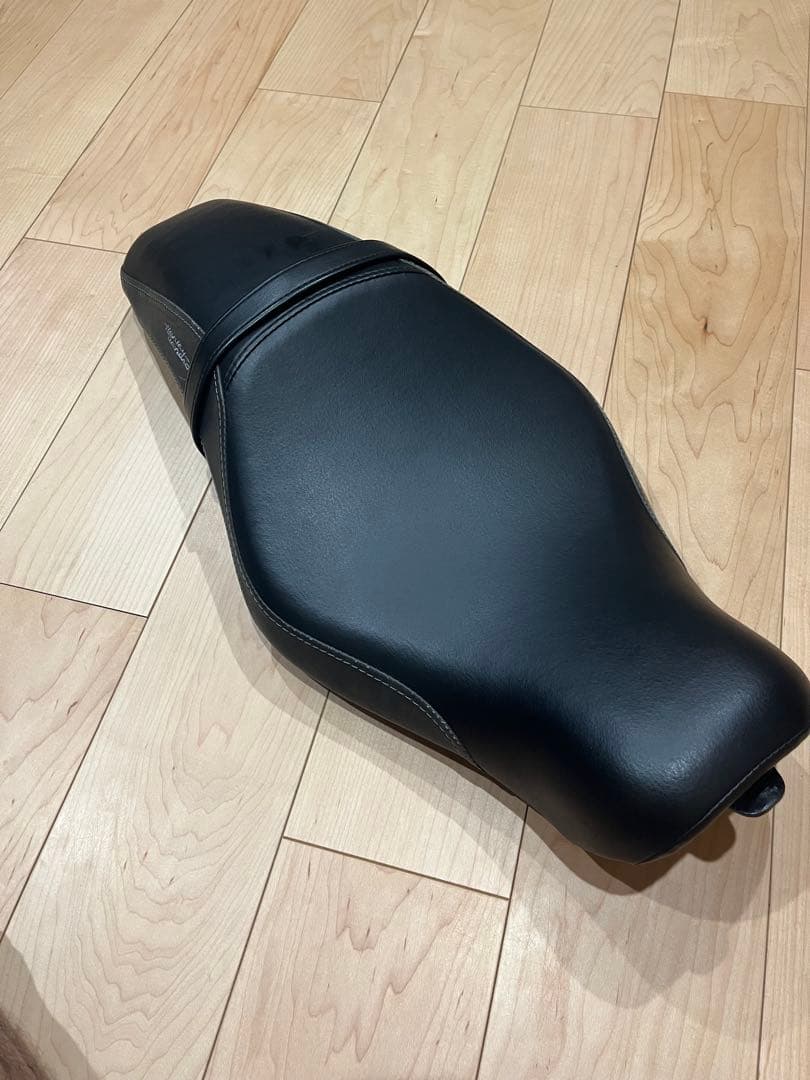 美品_スポーツスター_バッドランダー カスタムシート