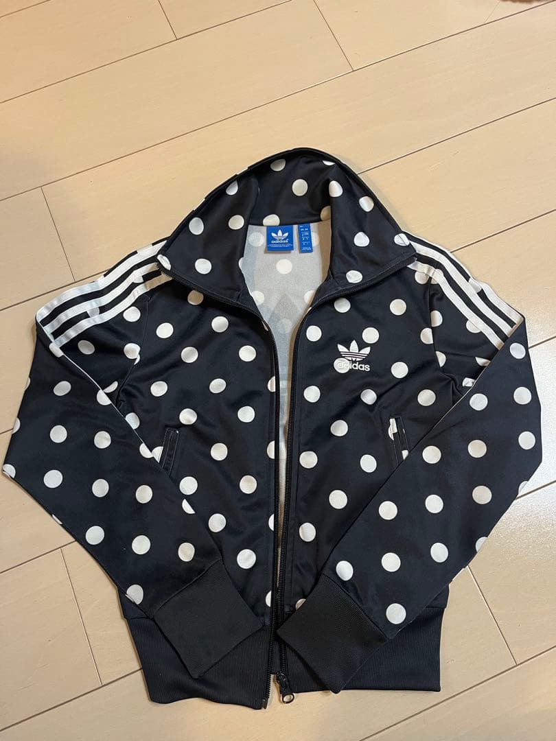 アディダス トラックジャケット　ジャージ