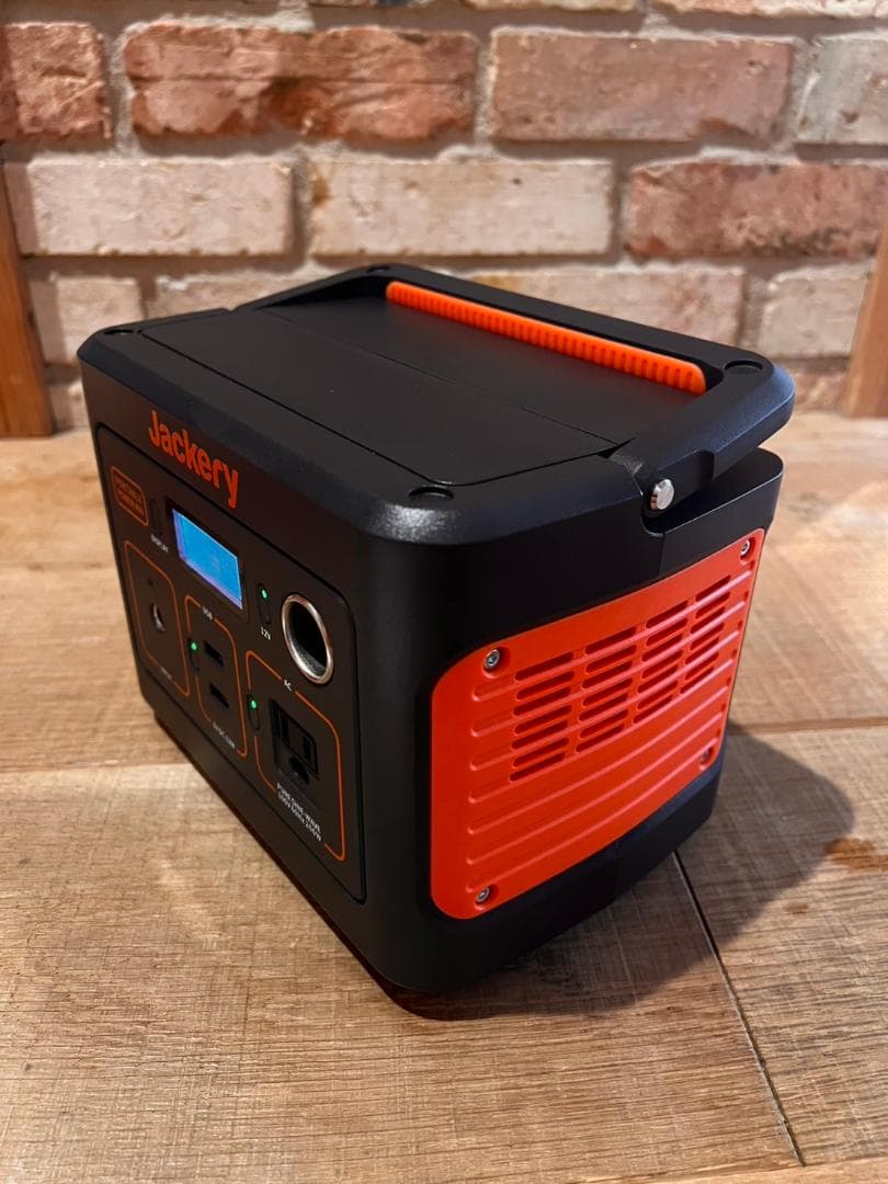 【早い者勝ち！ほぼ未使用です】Jackeryポータブル電源400大容量400W