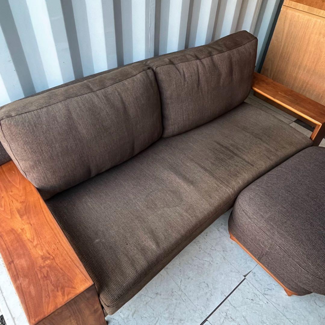 取付無料！カリモクWT35 北欧風ブラウンファブリック3人掛けソファ・オットマン