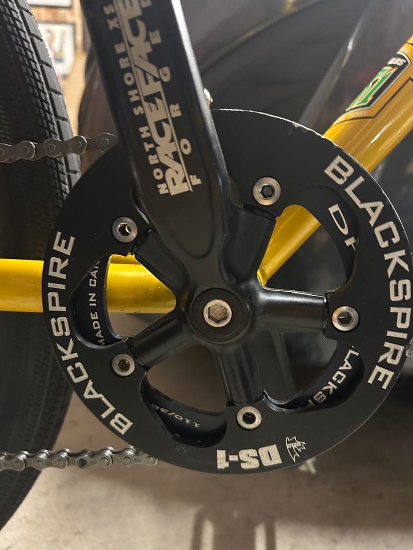 voodoo ハンドル、グリップ、ステム、シートポスト、サドルは付属しません