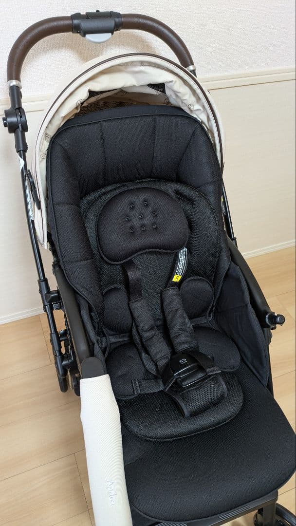 ラクーナ ビッテ クッション ベージュ 2025年モデル ベビーカー