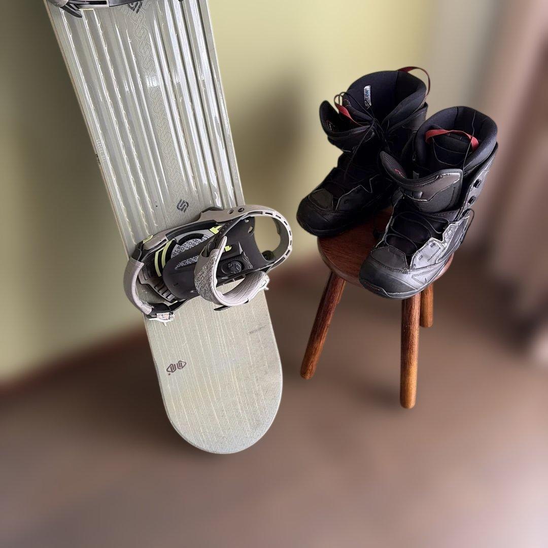 Gnu Pro スノーボードとブーツセット