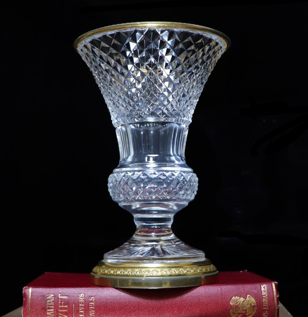 オールド・バカラ 1890年頃 メディシス型 大型金装飾花瓶 ダイヤモンドカット