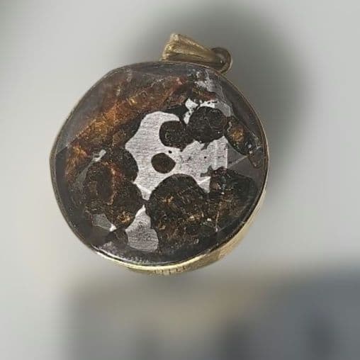 パラサイト隕石　八角形ペンダント