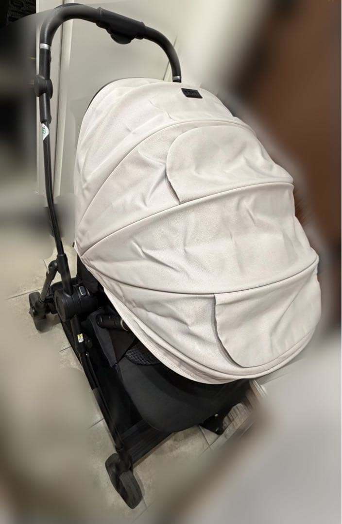 まる子:)【⭐︎純正レインカバー付⭐︎】アップリカ　ルーチェフリー ベージュ