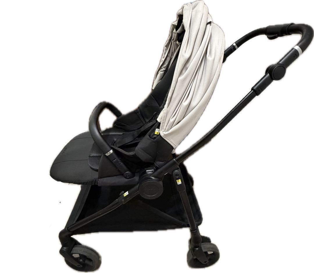 まる子:)【⭐︎純正レインカバー付⭐︎】アップリカ　ルーチェフリー ベージュ