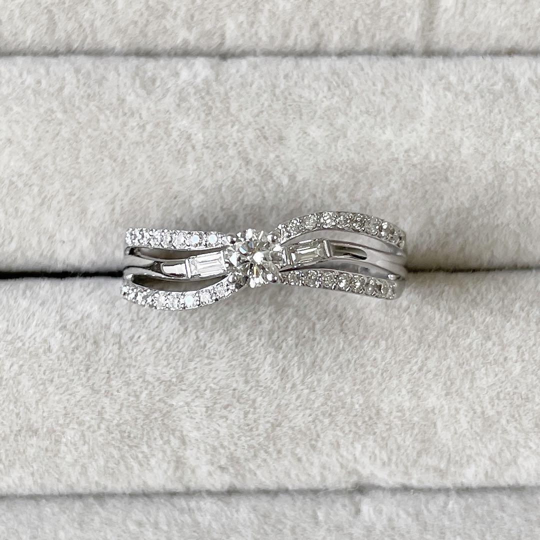 クロスデザインリング　K18WG トータル0.43ct