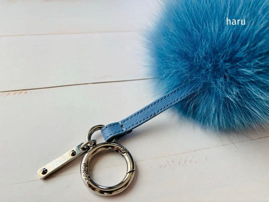 ＊美品＊【FENDI 】フェンディ ポンポンチャーム ファーチャームキーリング