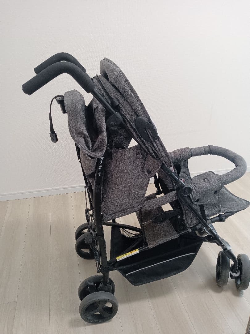 ろ*ー様 日本育児 kinderwagon DUOシティHOP　 二人乗りべビー