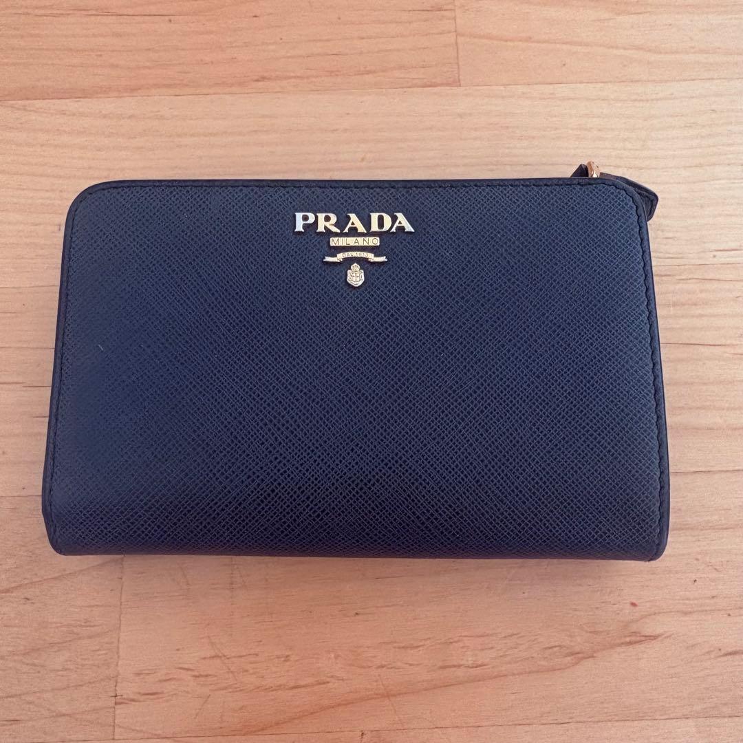 か*ん様 美品　PRADA プラダ　財布　ウォレット　ミニ財布