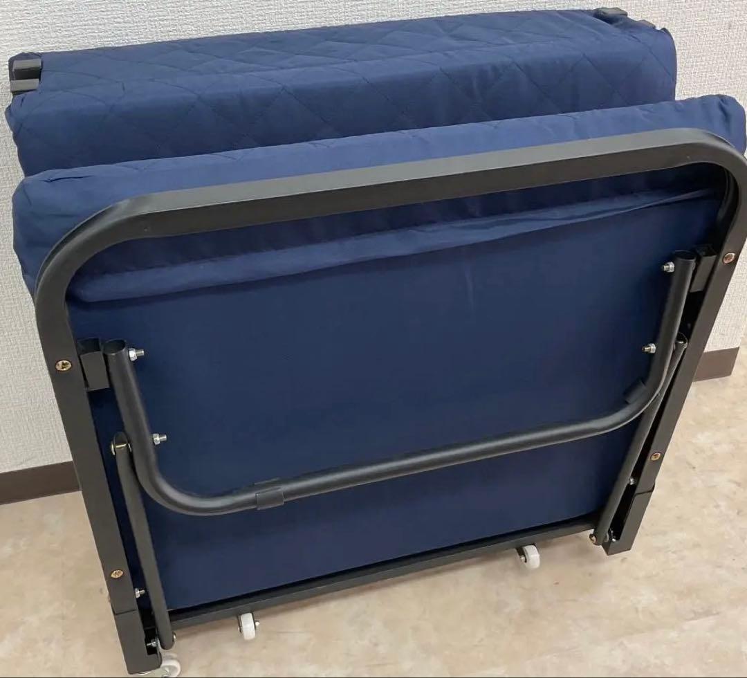 【未使用品】折りたたみベッド　3つ折り　シングルベッド