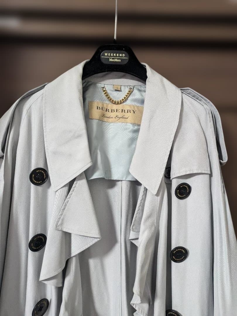 BURBERRY ライトグレー トレンチコート
