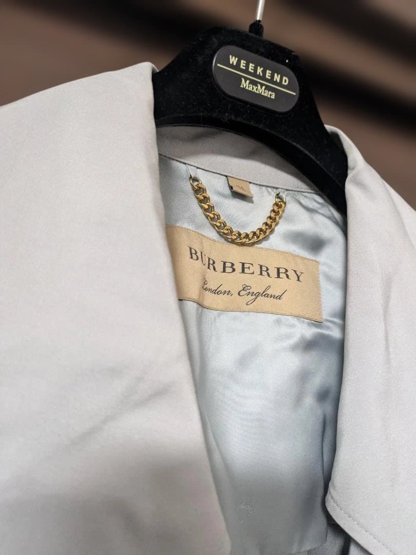 BURBERRY ライトグレー トレンチコート