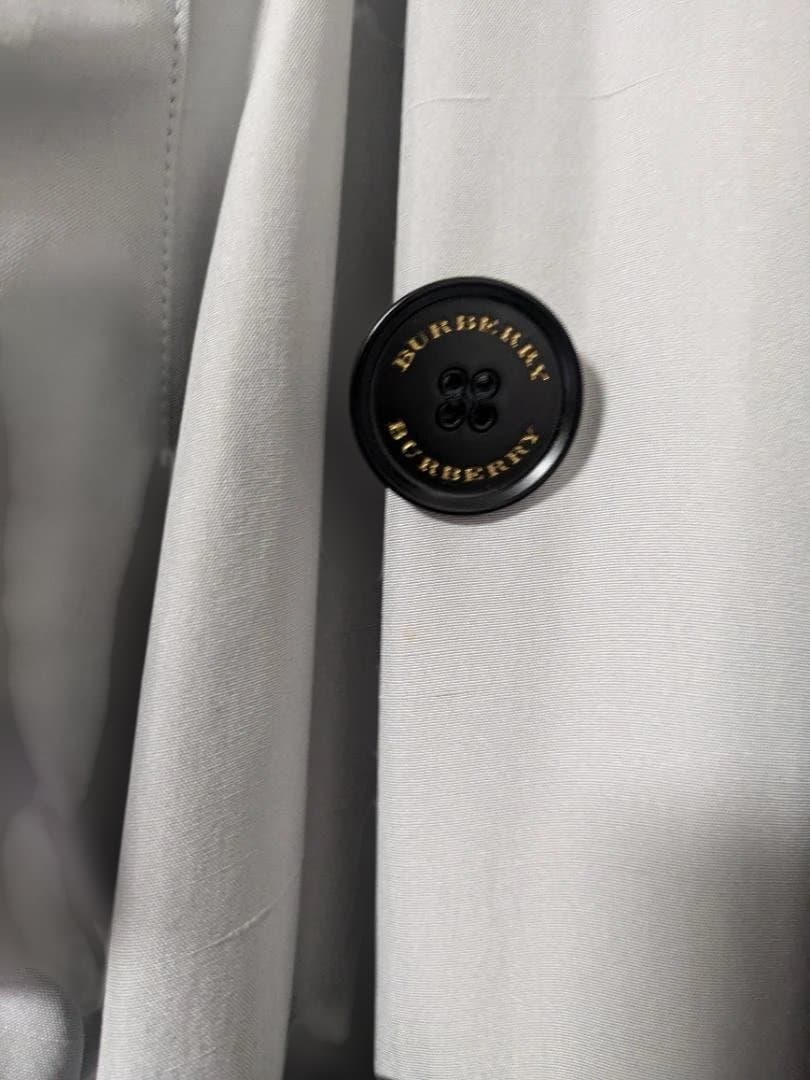 BURBERRY ライトグレー トレンチコート