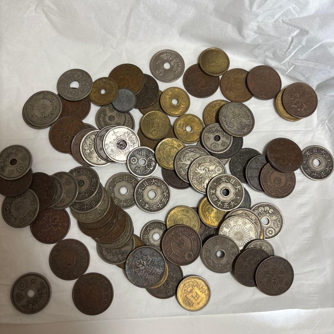 翔*様 日本古銭 まとめ売り 大量 明治〜昭和 穴あき 銀貨あるかも