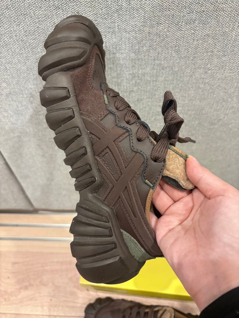 Onitsuka Tiger ブラウン 厚底スニーカー