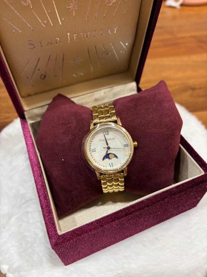 スタージュエリー 時計　MOON SHOT ゴールド