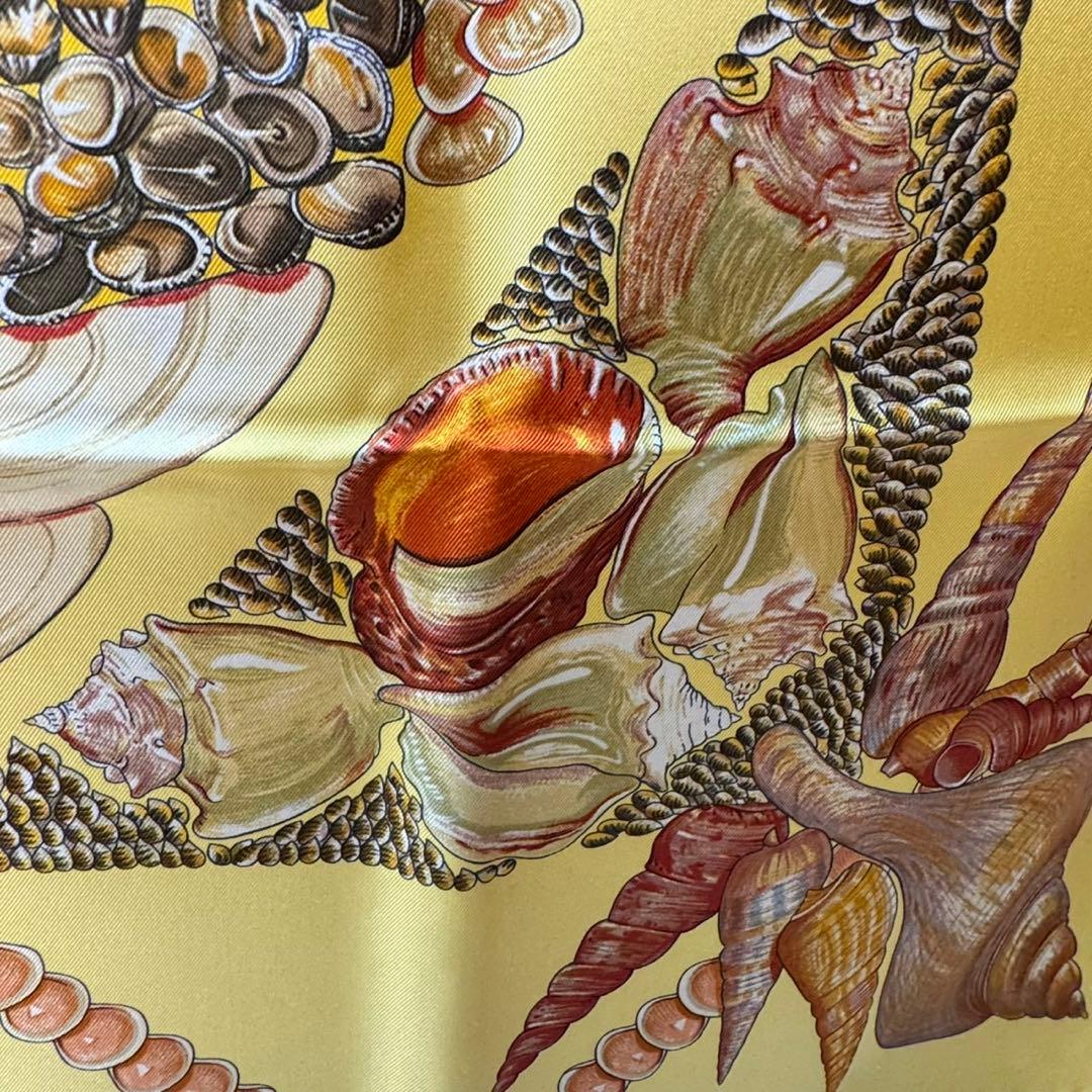 美品　エルメス HERMES カレ90 ROCAILLE ロカイユ 貝殻スカーフ