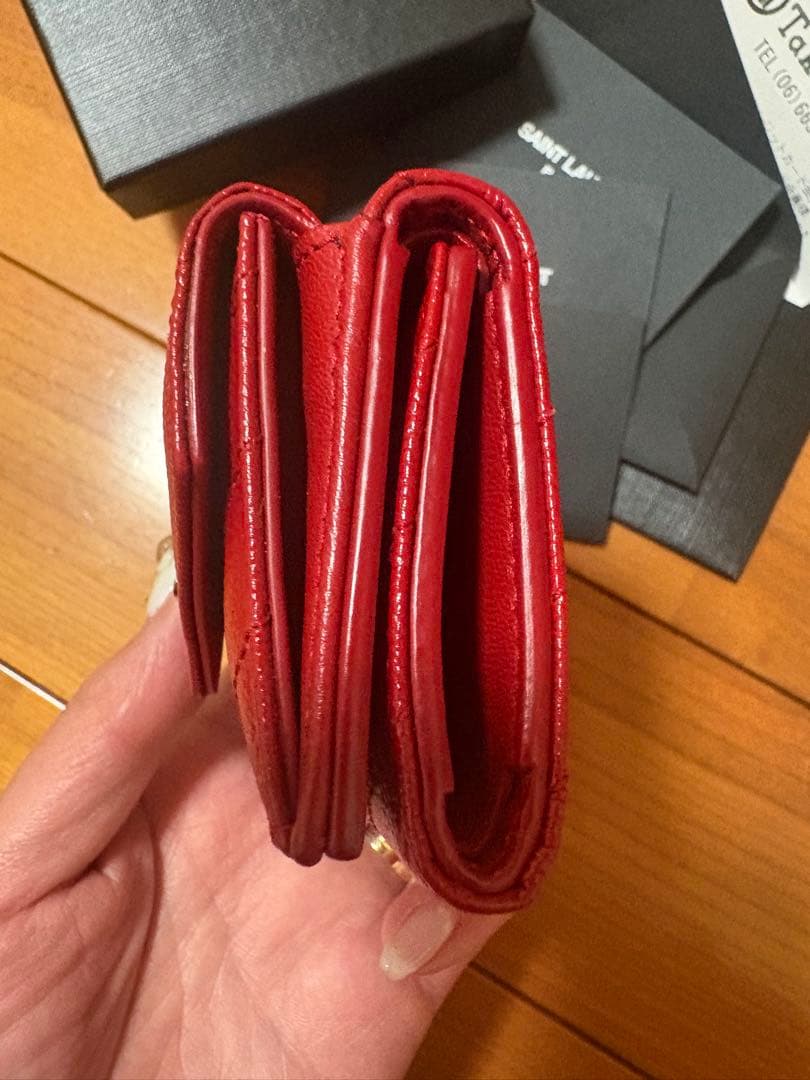 未使用級SAINT LAURENT ミニレザー三つ折り財布カサンドラ