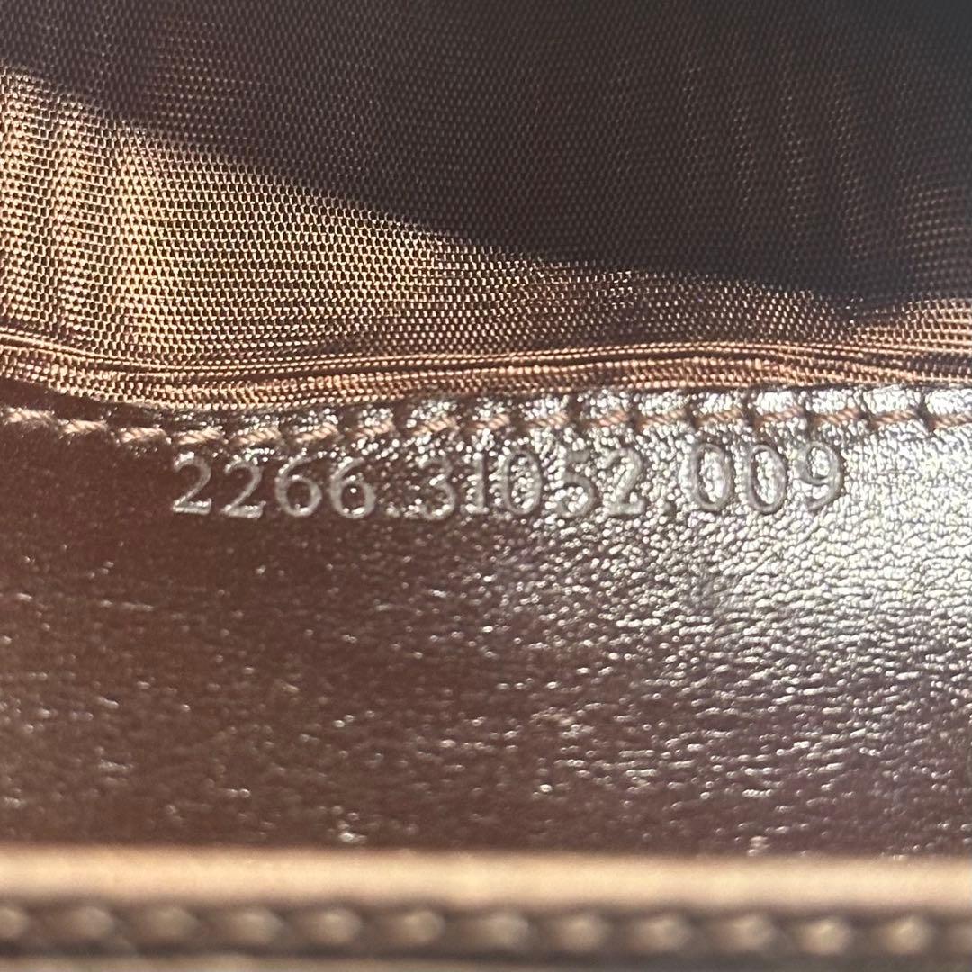 FENDI ズッカ　二つ折り財布　 コンパクトウォレット　コーナージップ