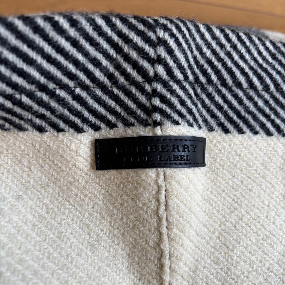 BURBERRY BLUE LABEL フード付き ポンチョ ストール ロゴ刺繍
