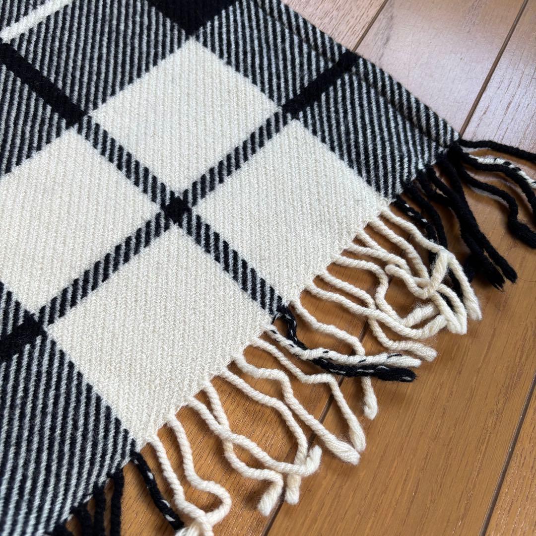 BURBERRY BLUE LABEL フード付き ポンチョ ストール ロゴ刺繍