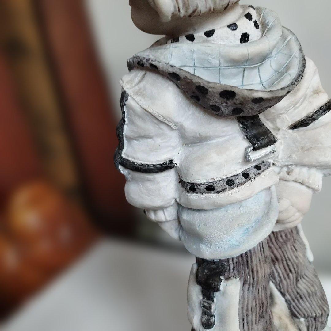 犬お散歩する少年。