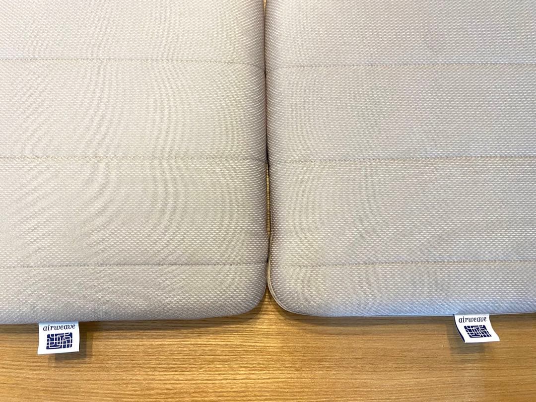 めぐみ2枚セット　未使用airweave エアウィーヴ クッション　グレー