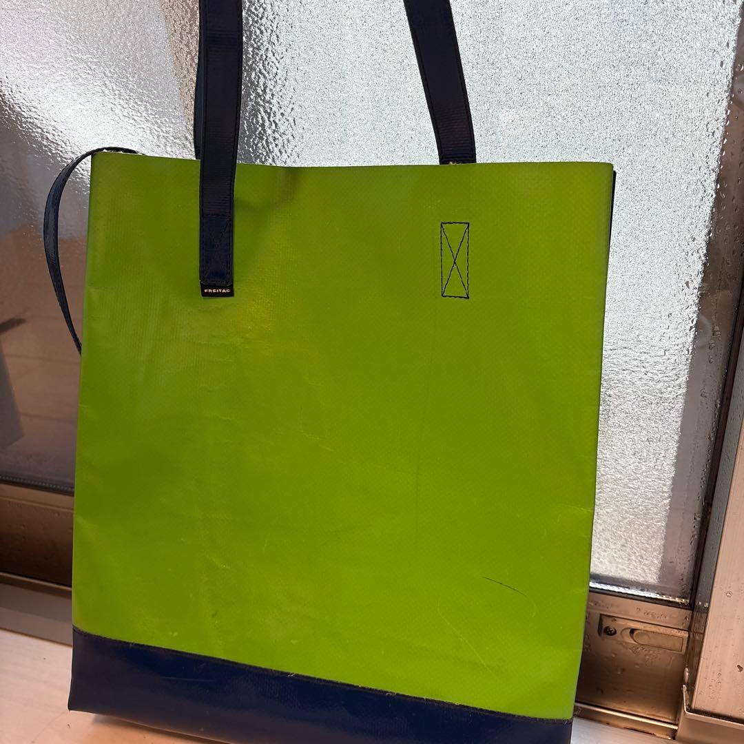 Freitag 2wayトートバック　紺色緑色