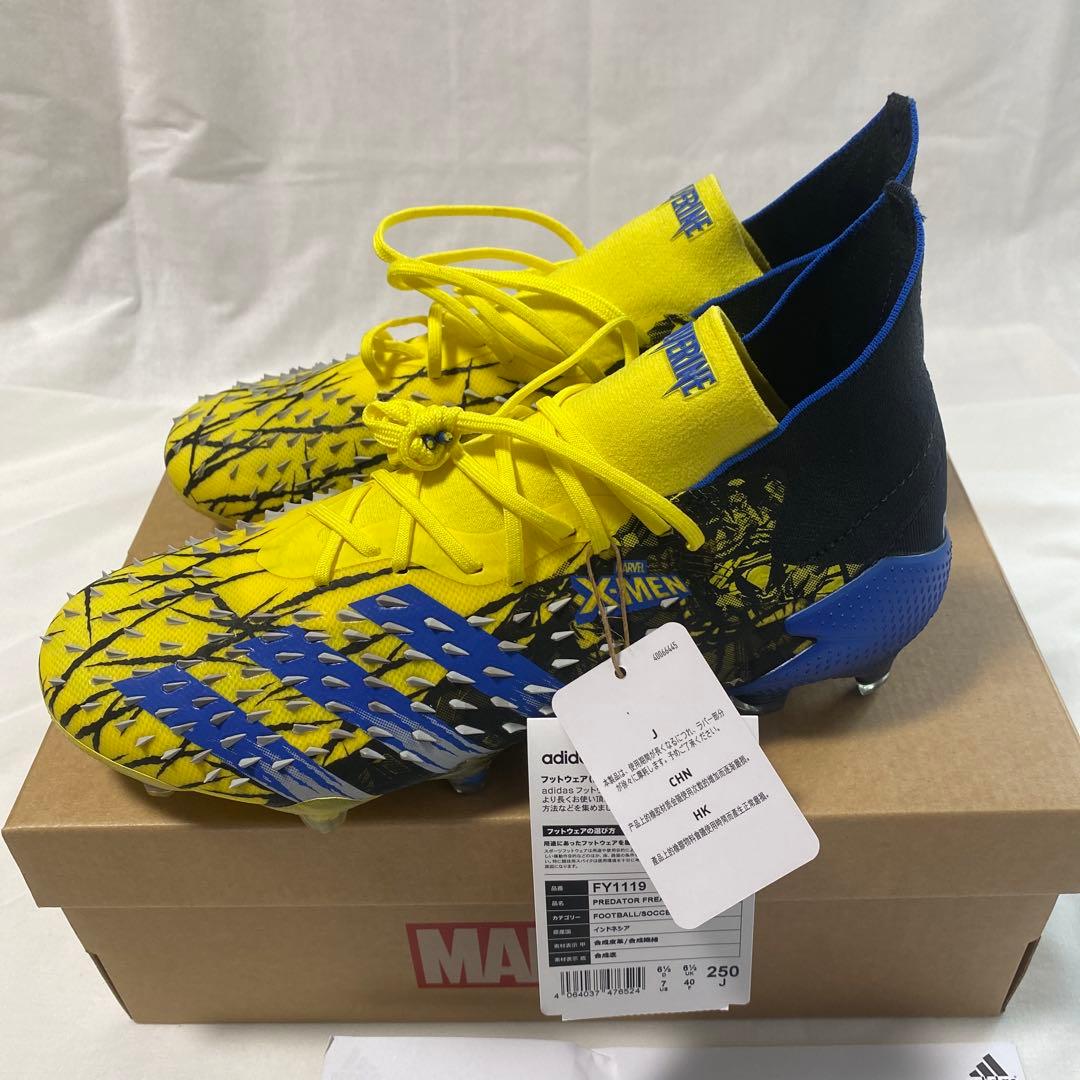 アディダス　プレデターフリーク.1FG