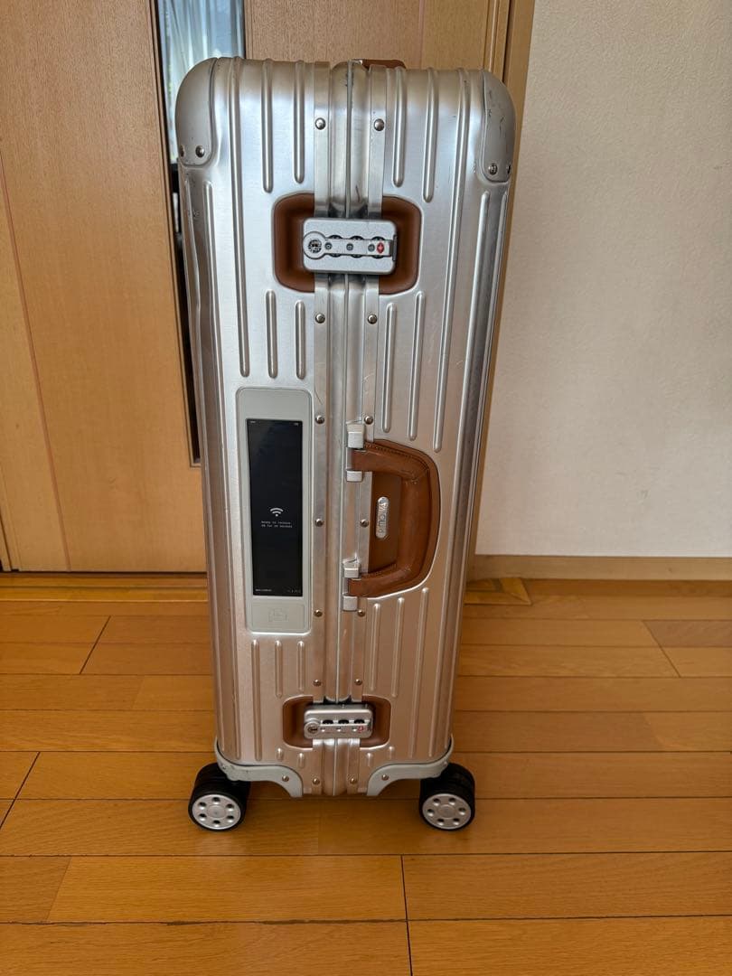 リモワ製限定品　ルフトハンザボーイング747-8 85L 電子タグ付きモデル