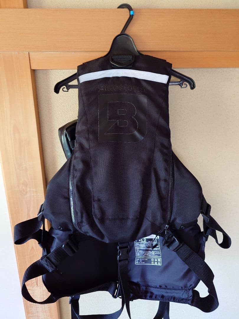 Bluestorm レバンテ ブラック ライフジャケット