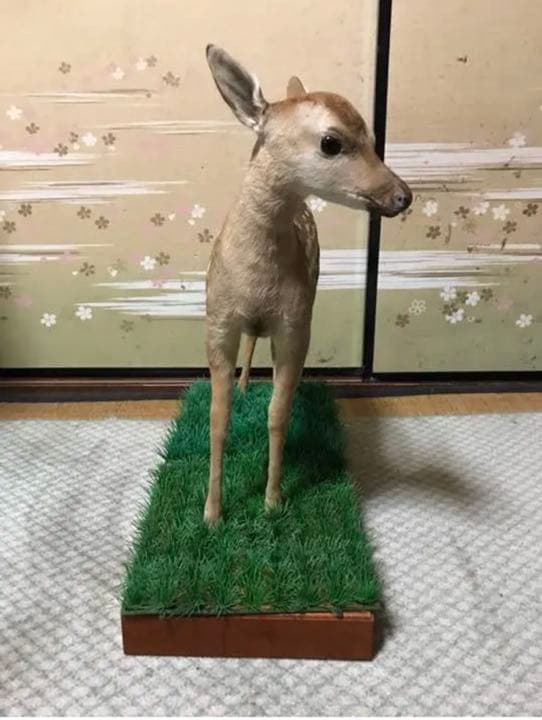 子鹿の置物