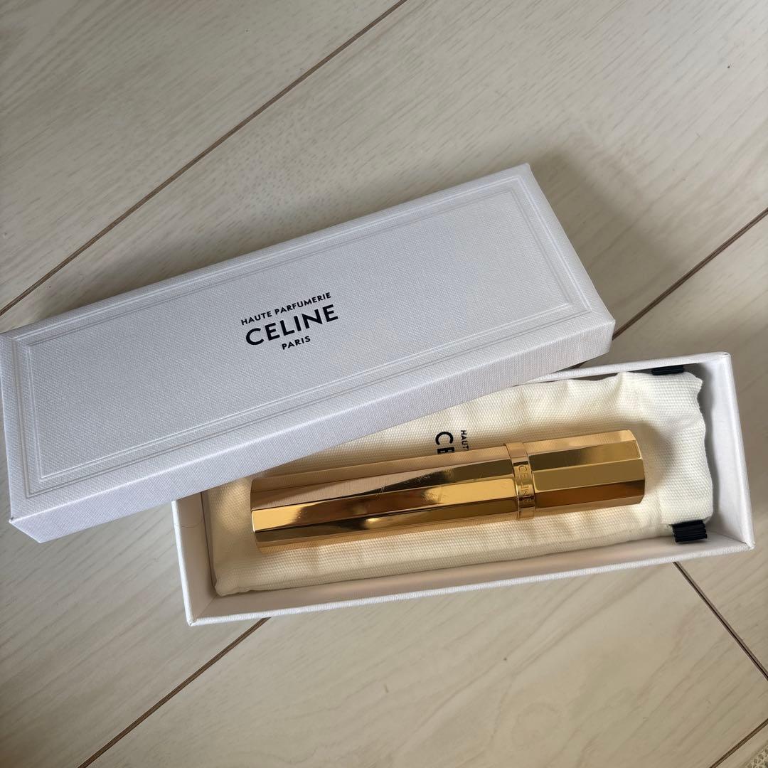 セリーヌ 香水 トラベルスプレーケース 箱付き