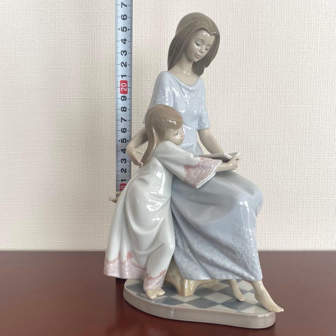 LLADRO リヤドロ 『 おやすみ前のご本 』 置物