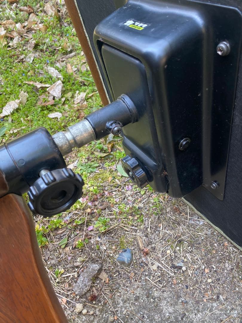 a*y様 【カリモク】木製・布張り　回転椅子　　昭和レトロ　　〈送料着払い！〉