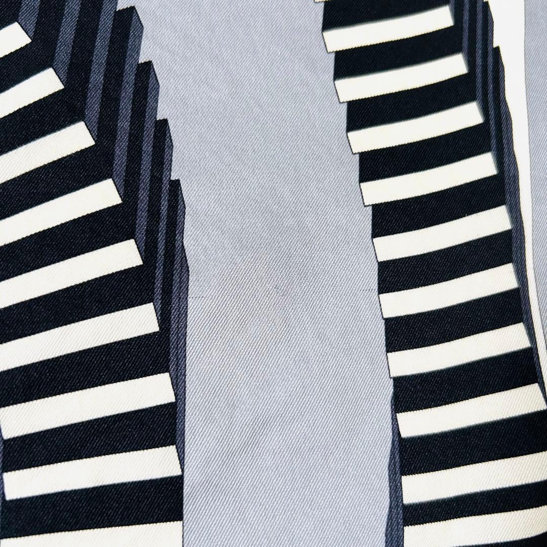 エルメス カレ70　ドミノ倒し　 L'EFFET DOMINO 　ドミノ　黒