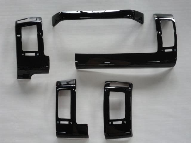 山さん様 デリカ D5 ピアノブラックパネル