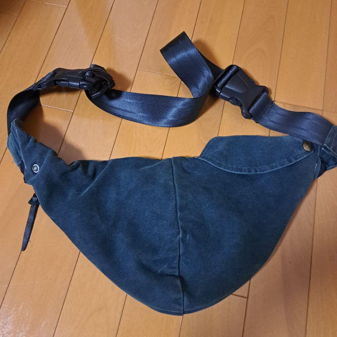 US 三軒茶屋 カーハートダックフード ファニーバッグ