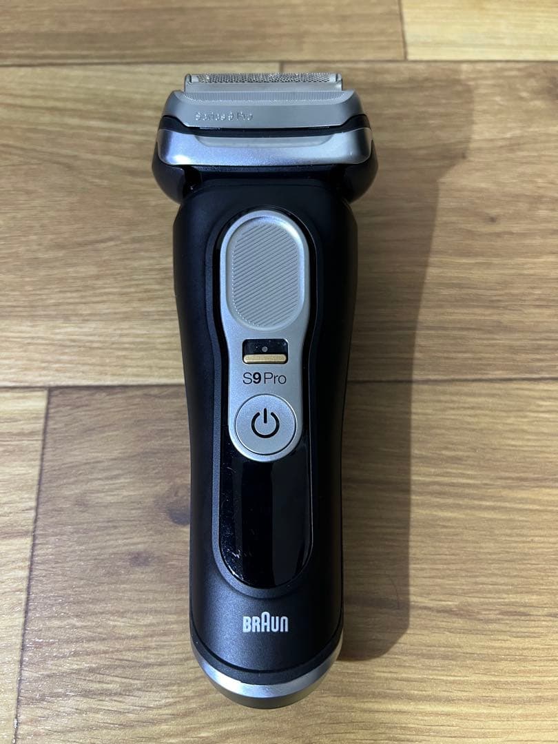 Braun ブラウン S9Pro メンズ電気シェーバー 動作確認済み