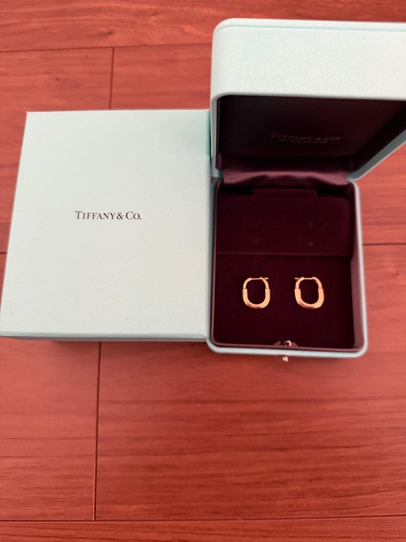 ティファニー　ロックピアス　スモール　イエローゴールド