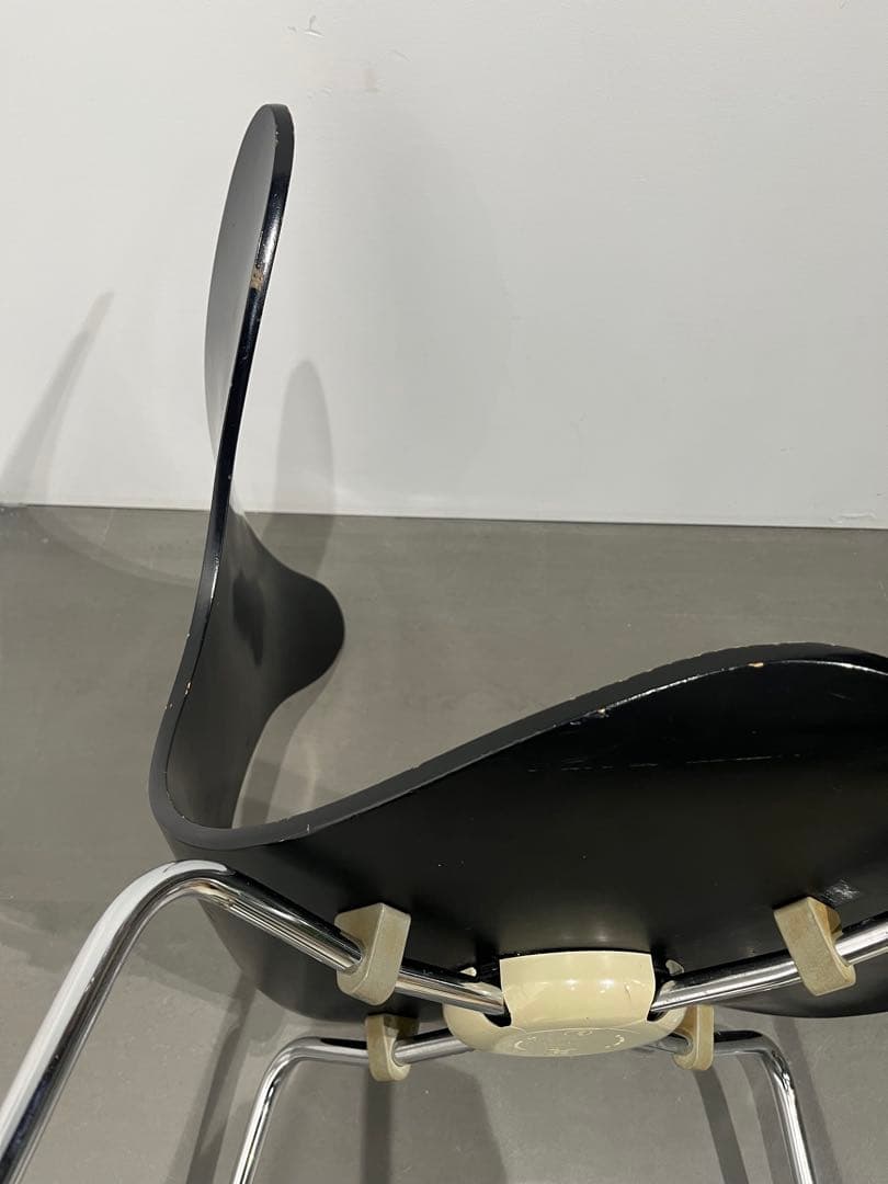 Arne Jacobsen 3108 Lily Chair エイトチェア
