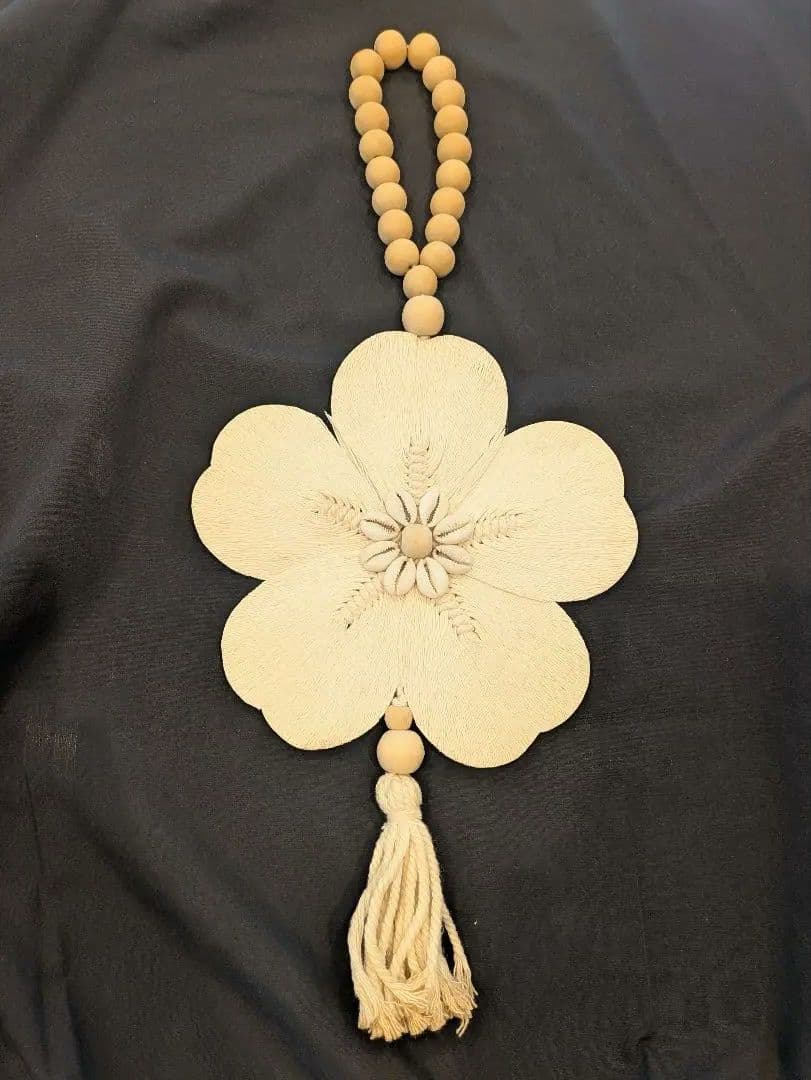 バリ製　フラワーハンガー✾タッセル付き飾り物