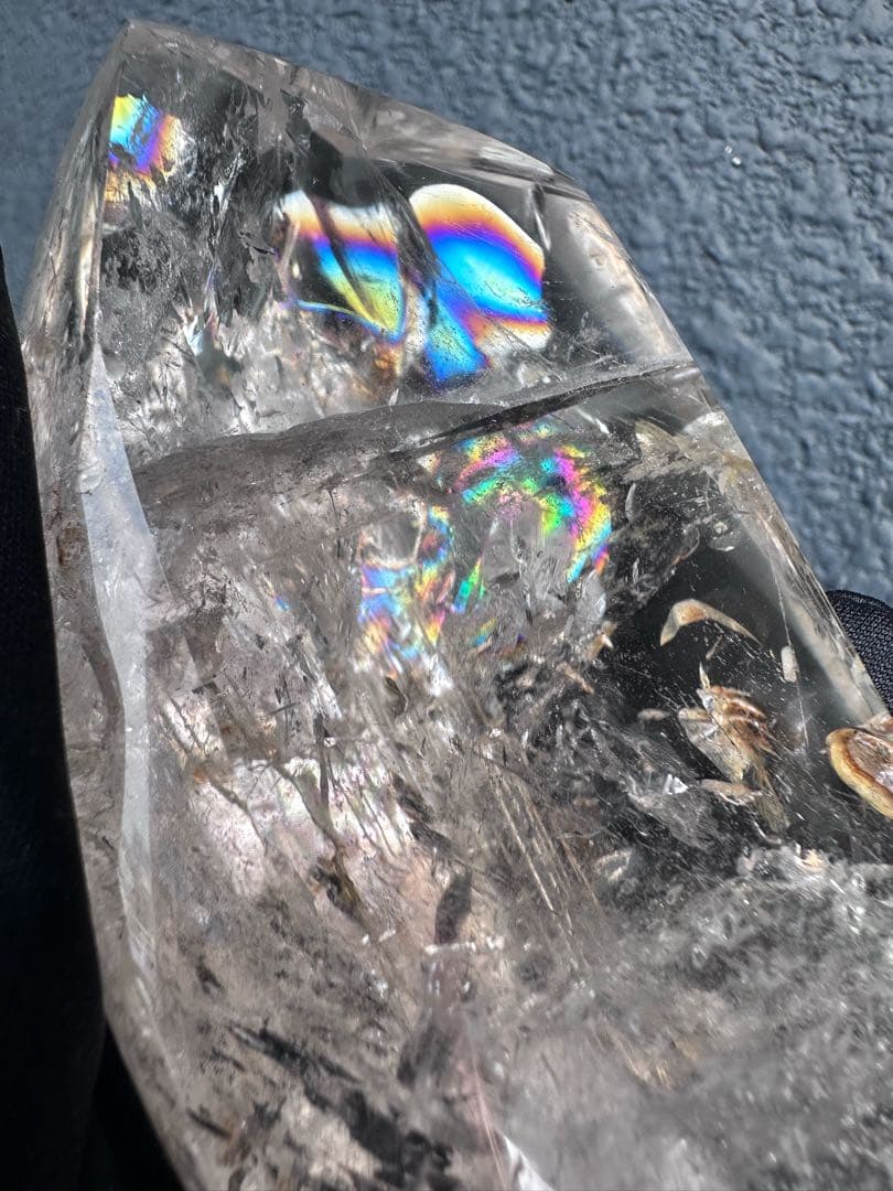 絶品❗虹入り水晶 ✴︎アイリスクォーツ 天然石 レインボー水晶 置物A1096