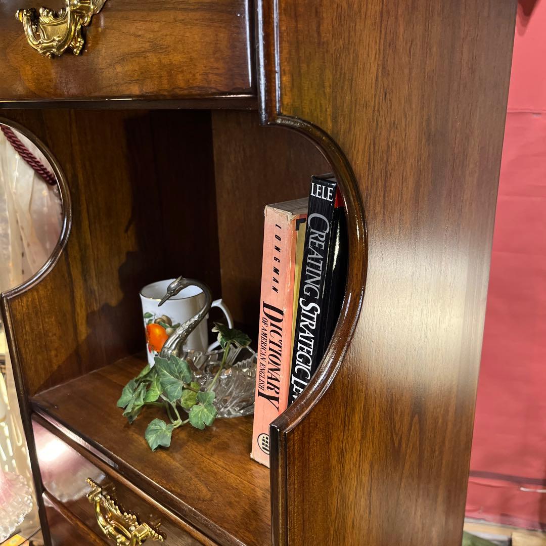 s. 　Sale ヴィンテージ コロニアル　キャビネット