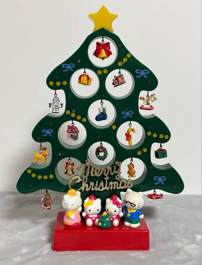 ハローキティ　サンリオ　クリスマスツリー　ライト・メロディー付き